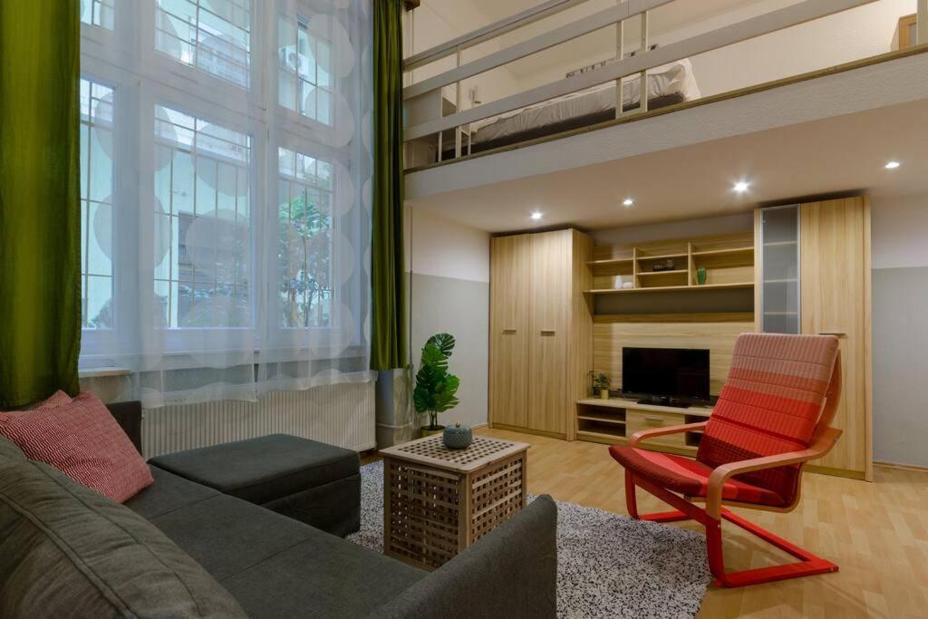 De Lux Studio Apartment In Historical Quarters Budapest Exteriör bild